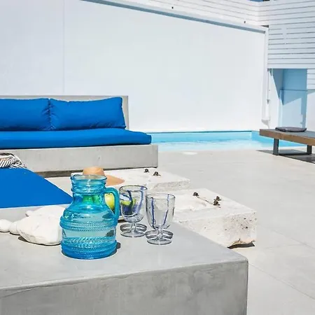 Palm Mansion Villa *